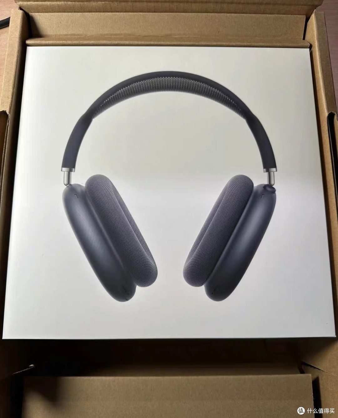 戴了三个月的AirPods Max USB-C版,我终于敢说实话了!