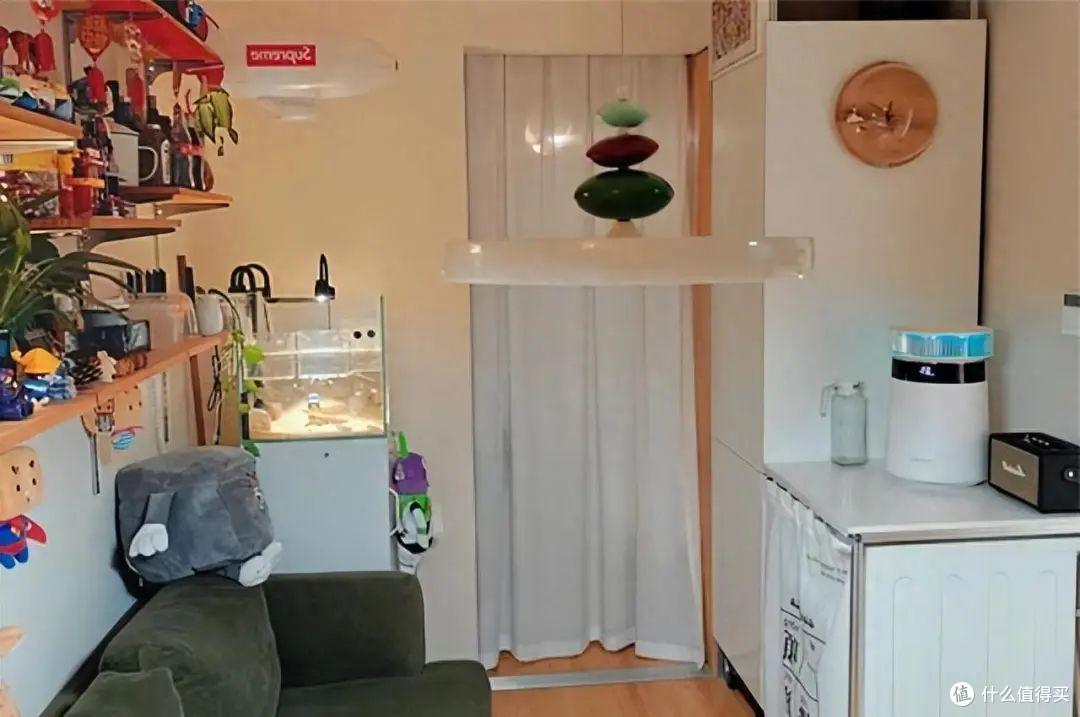 看了香港一姑娘的小屋,才知什么叫穷装,16㎡竟有2室2厅,好高级
