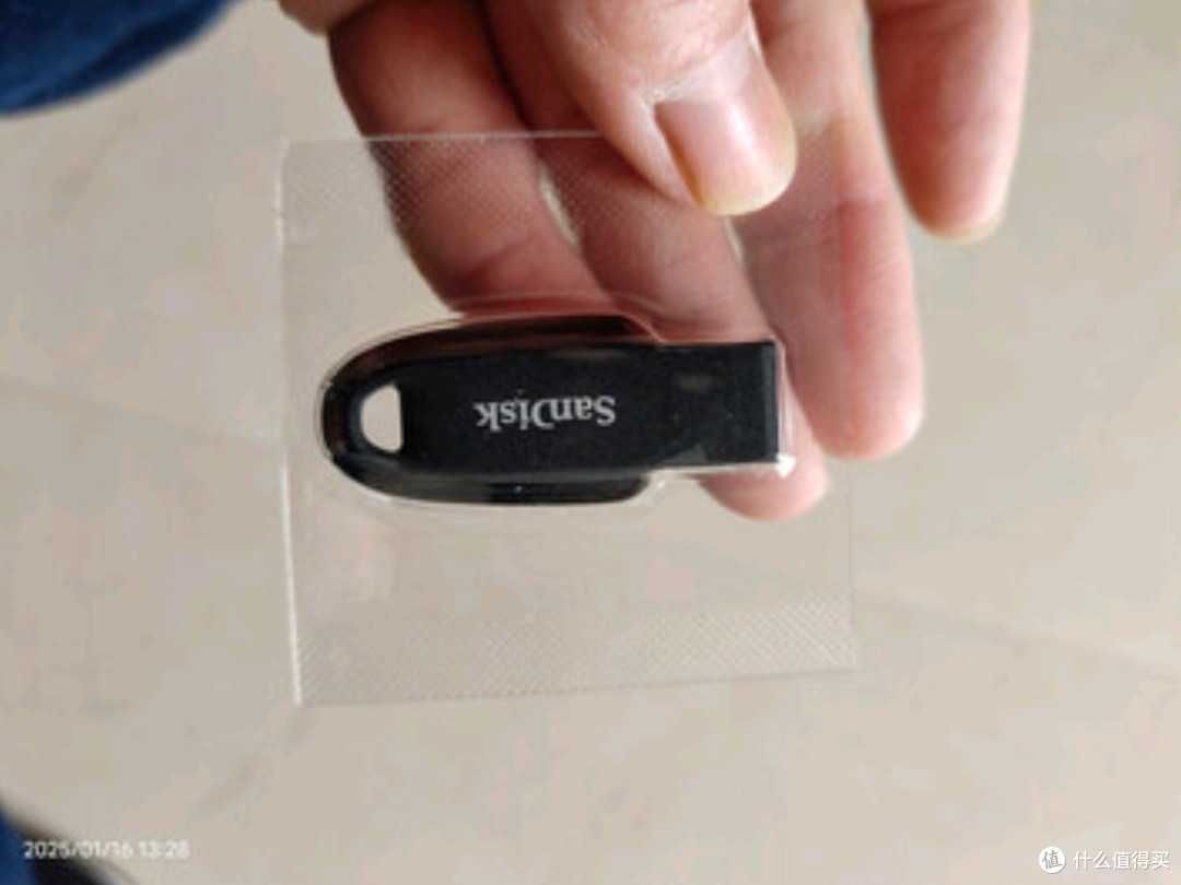 闪迪CZ550 USB3.2 U盘深度测评：学习办公与车载娱乐的全能伴侣