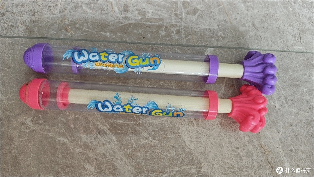 夏日玩水标配！新款烟花水枪让打水仗快乐翻倍