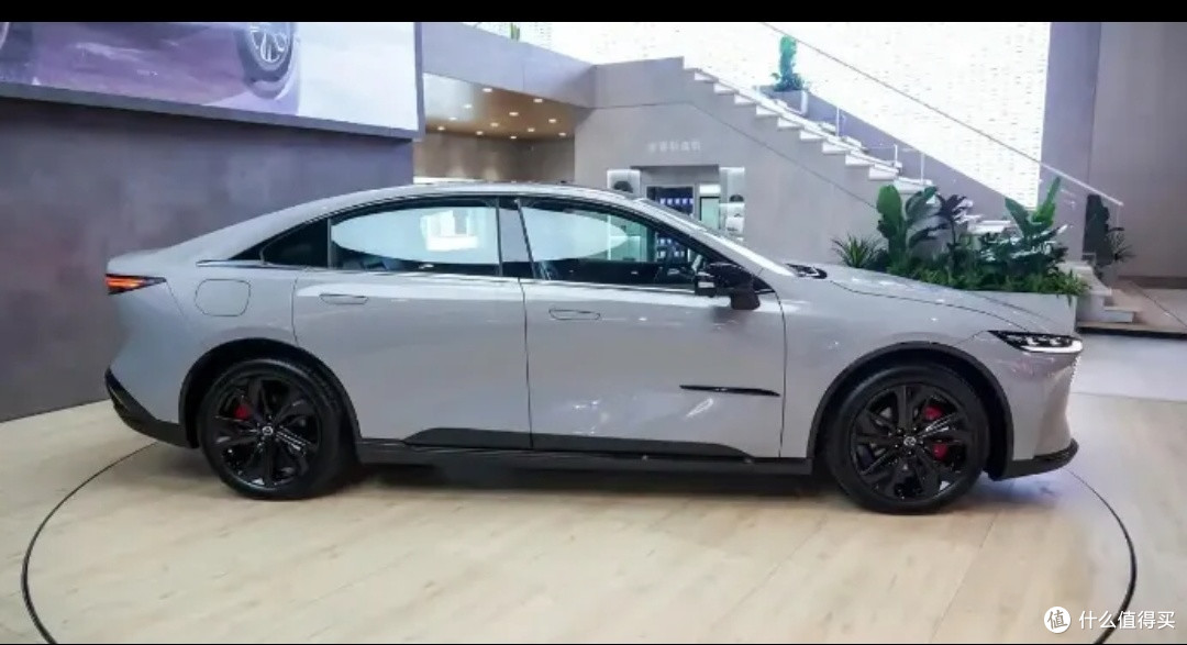 9.98万就能拿下合资B级车,这样的马自达EZ-6,你会心动吗?