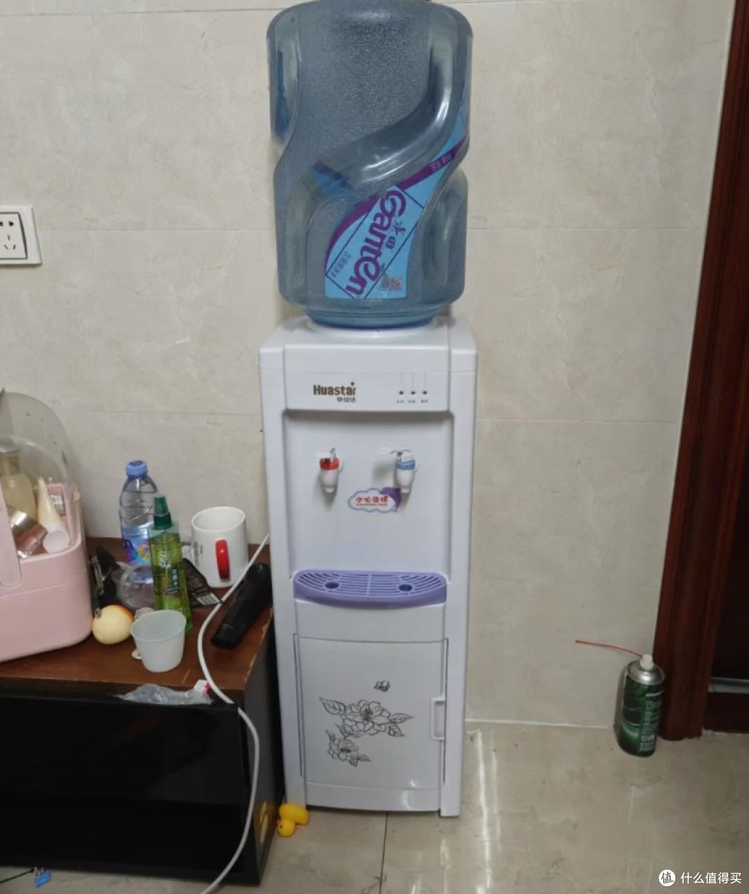 放桶装水的“饮水机”,为什么很少见了?网友:沦为时代的眼泪
