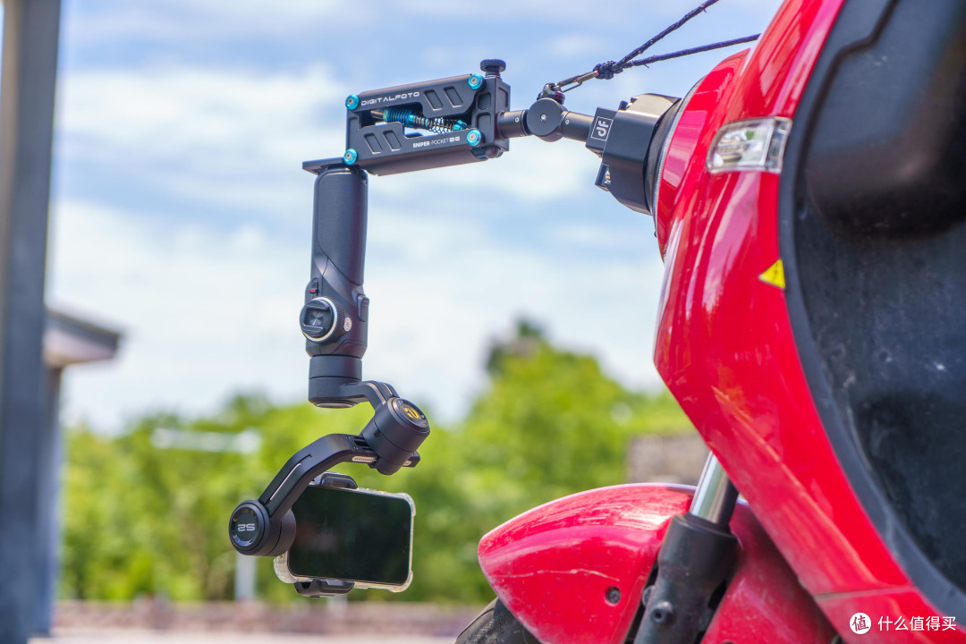 不到2K凑出一套稳定轻型车拍系统-迪影丰电动吸盘车拍减震臂套装