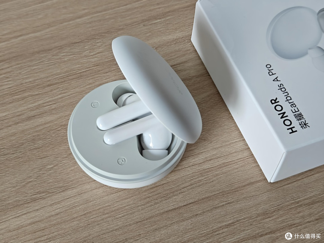 荣耀Earbuds A Pro体验评测:百元价位的音质与降噪惊喜