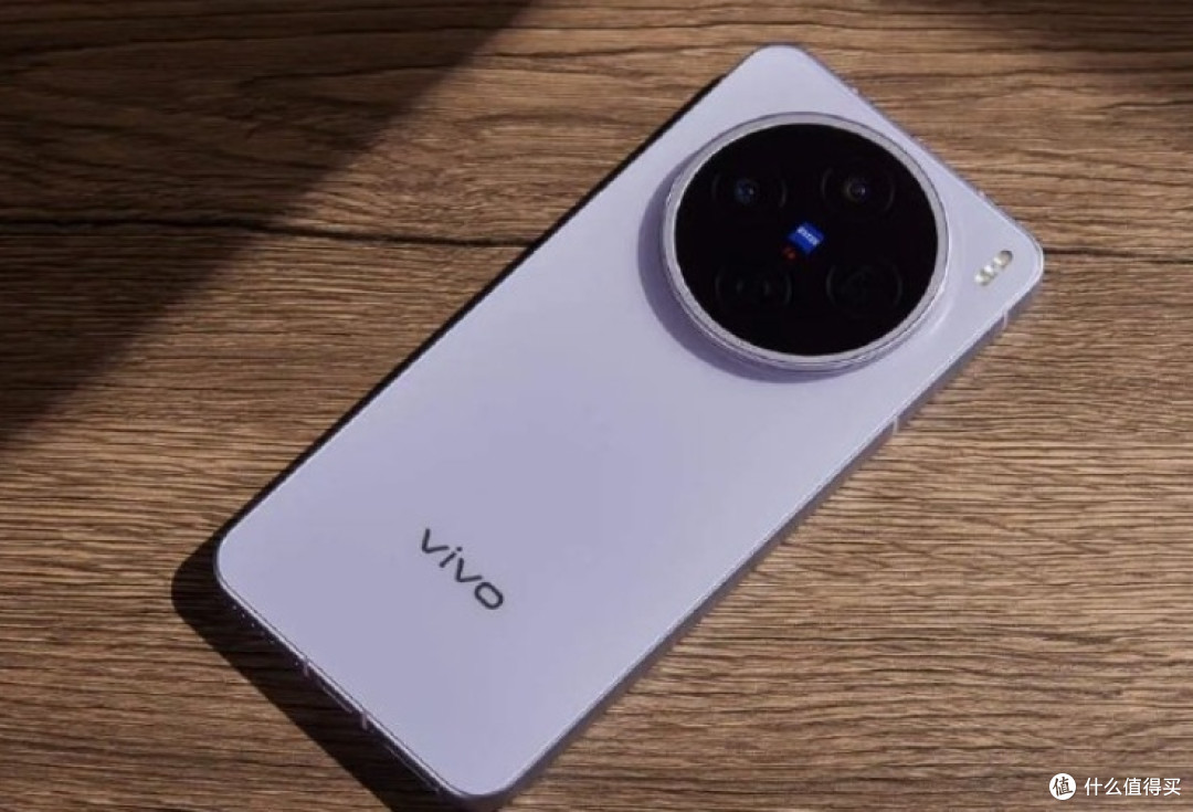 vivo旗舰重回低价,16GB+1TB+6200mAh,国补后的“真香机”