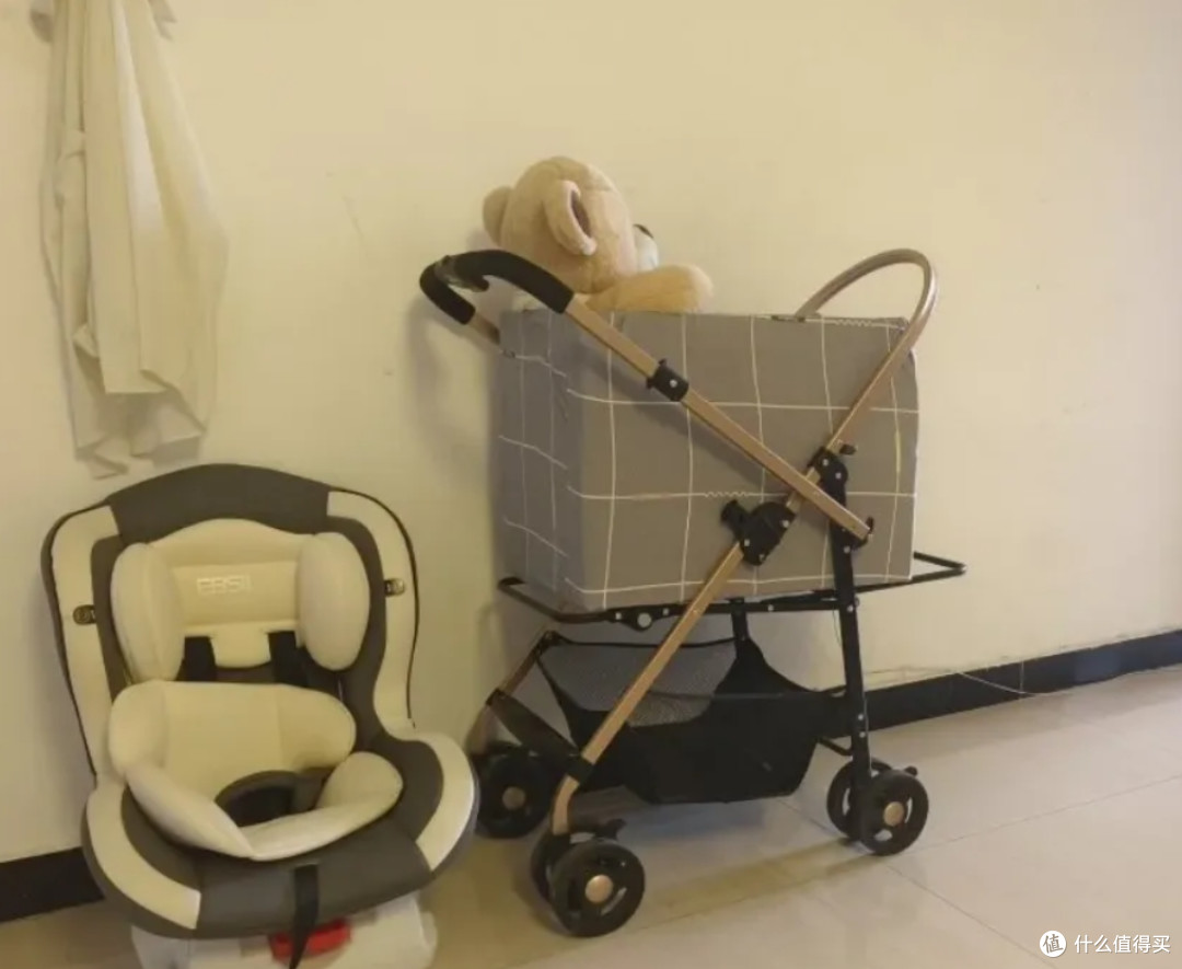 闲置的婴儿车别急着送人,DIY一下妙用无穷,大家直呼“内行”!