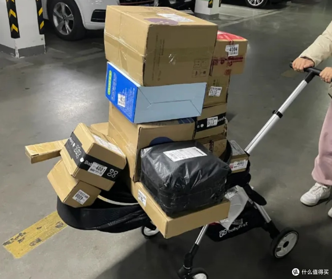 闲置的婴儿车别急着送人,DIY一下妙用无穷,大家直呼“内行”!