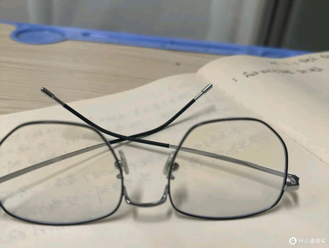 这款VGO防蓝光眼镜堪称数码时代"护眼卫士"