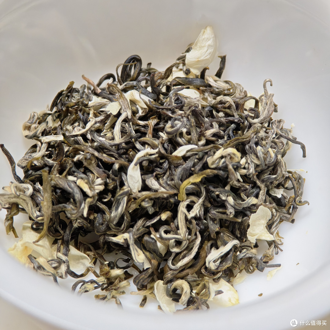 【茉莉花茶】冷泡?热泡?飘飘欲仙的碧潭飘雪,怎么喝最过瘾?
