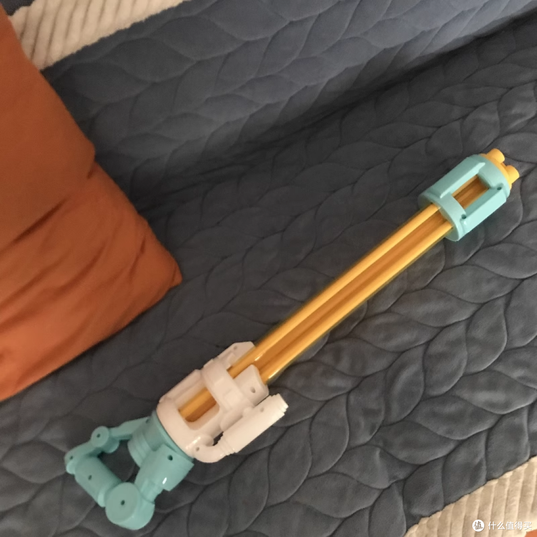 加特林水枪:孩子们的夏日消暑神器