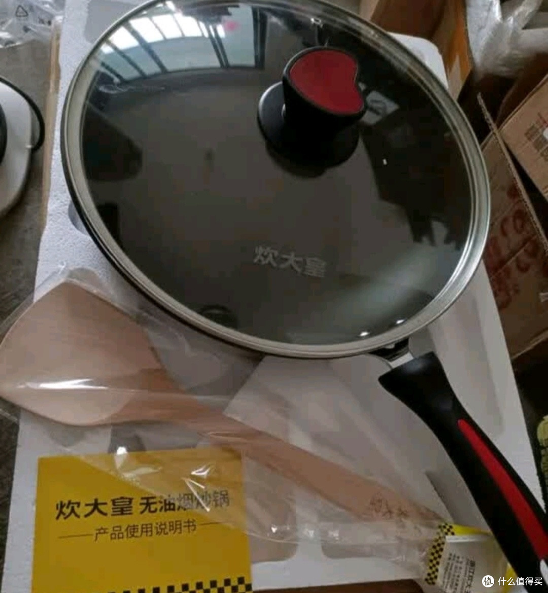 厨房里的新伙伴:炊大皇不粘锅