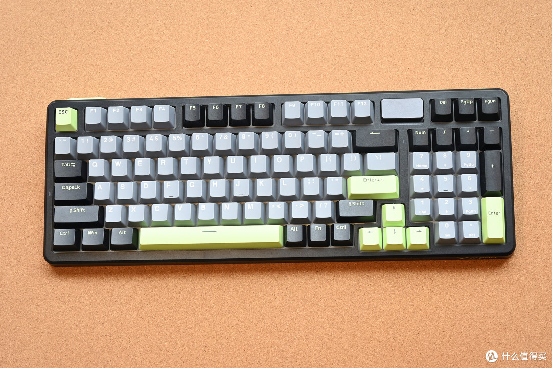 游戏办公多面手,雷柏V700 DIY-98客制化多模无线机械键盘体验