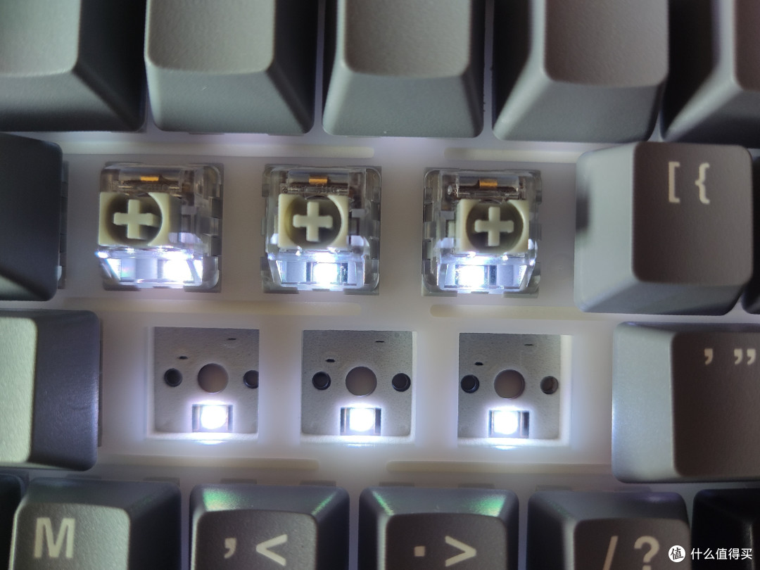 雷柏终于出客制化键盘辣——雷柏V700DIY-98三模键盘评测