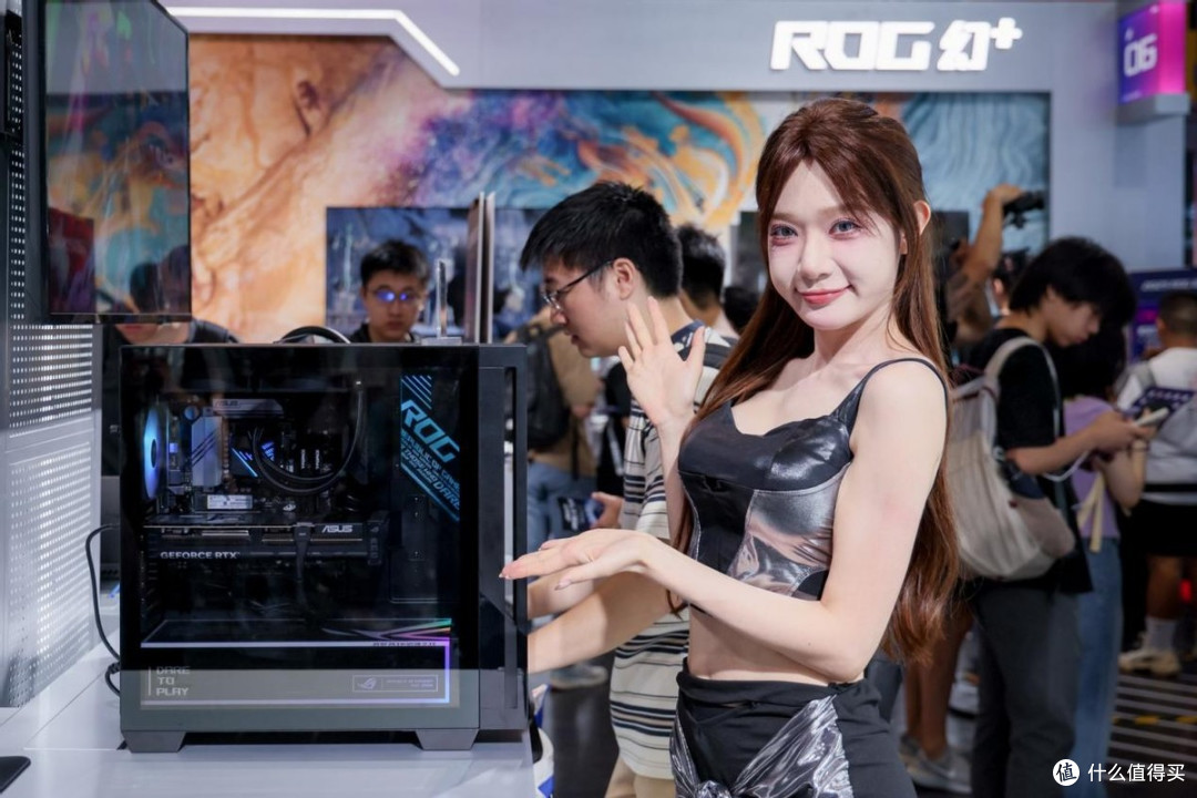 硬核狂欢！ROG高性能台式机燃爆BW2025 助力玩家享受极致电竞体验