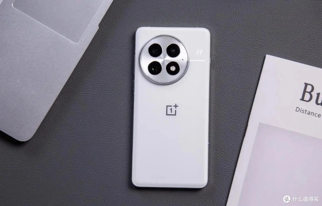 一加旗舰“重回低价”，24GB+1TB+骁龙8至尊版，国补后跌价1200元