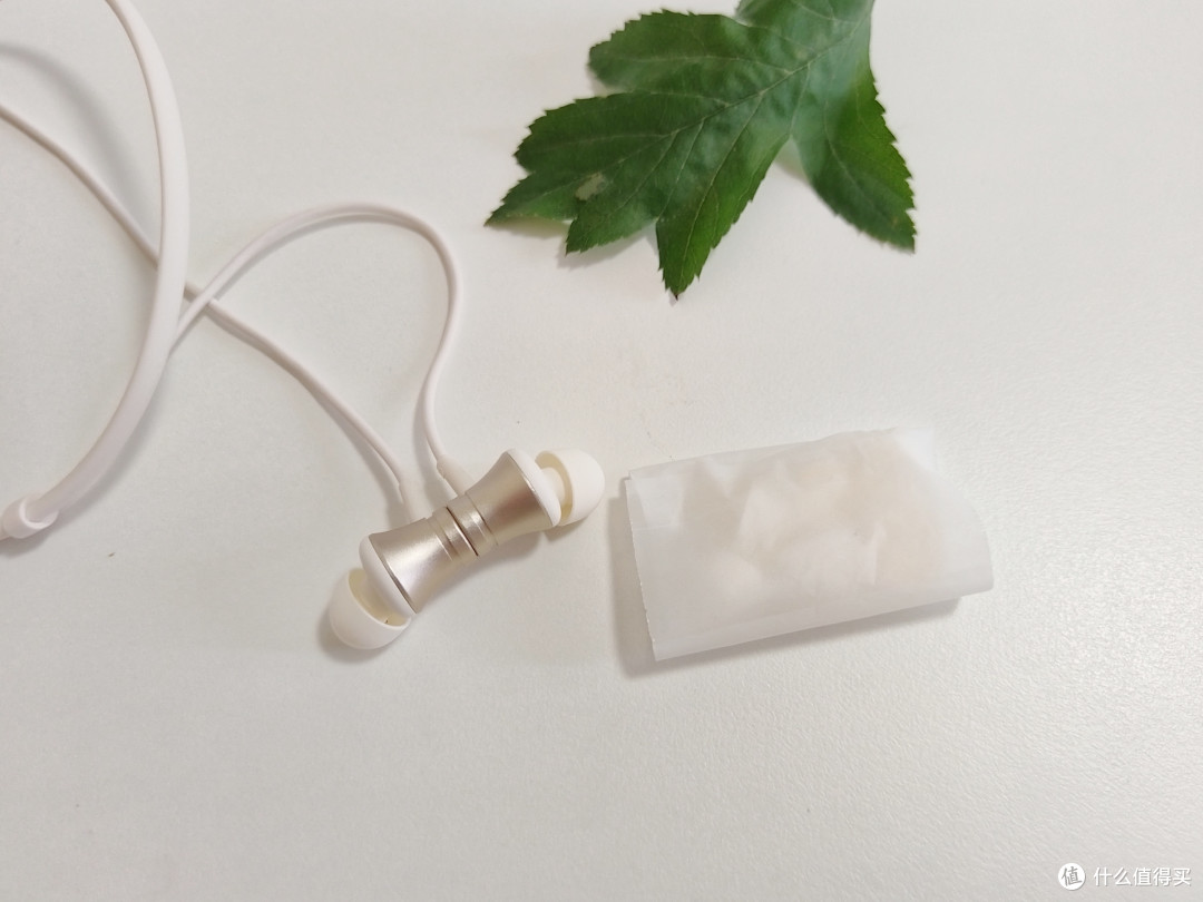 百元拿下竹林鸟玉笛E100,这款颈挂耳机真没挑出啥毛病