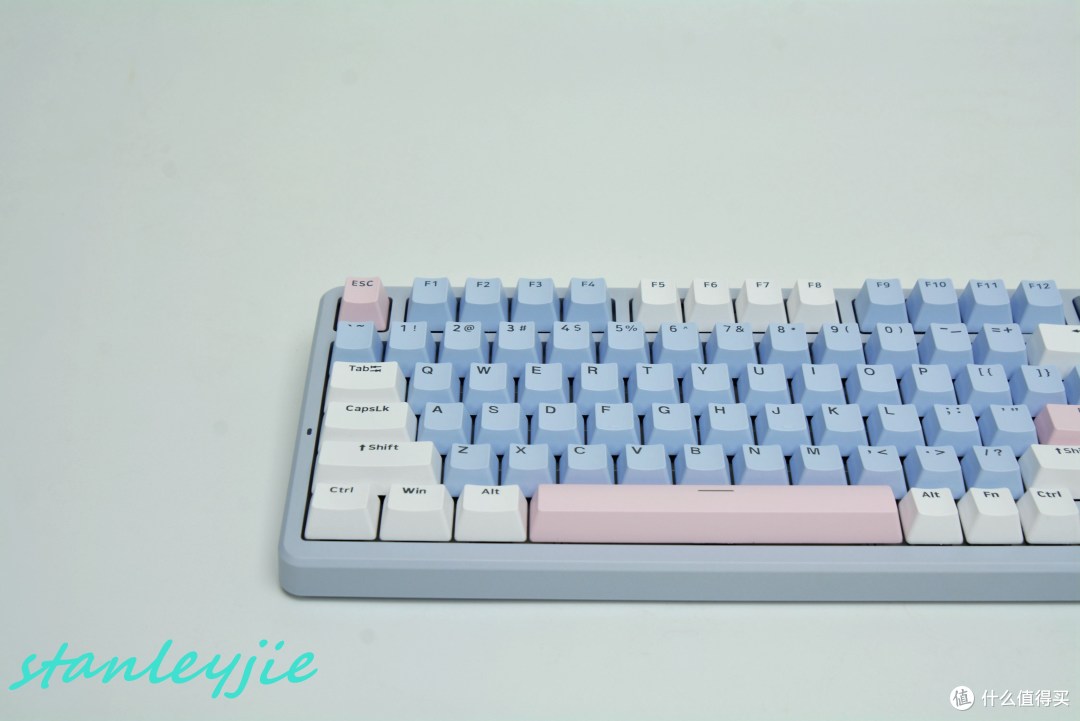 三模客制化,雨滴声与疾速的双重奏 雷柏 V700DIY-98 机械键盘