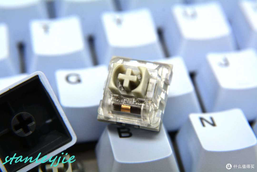 三模客制化,雨滴声与疾速的双重奏 雷柏 V700DIY-98 机械键盘
