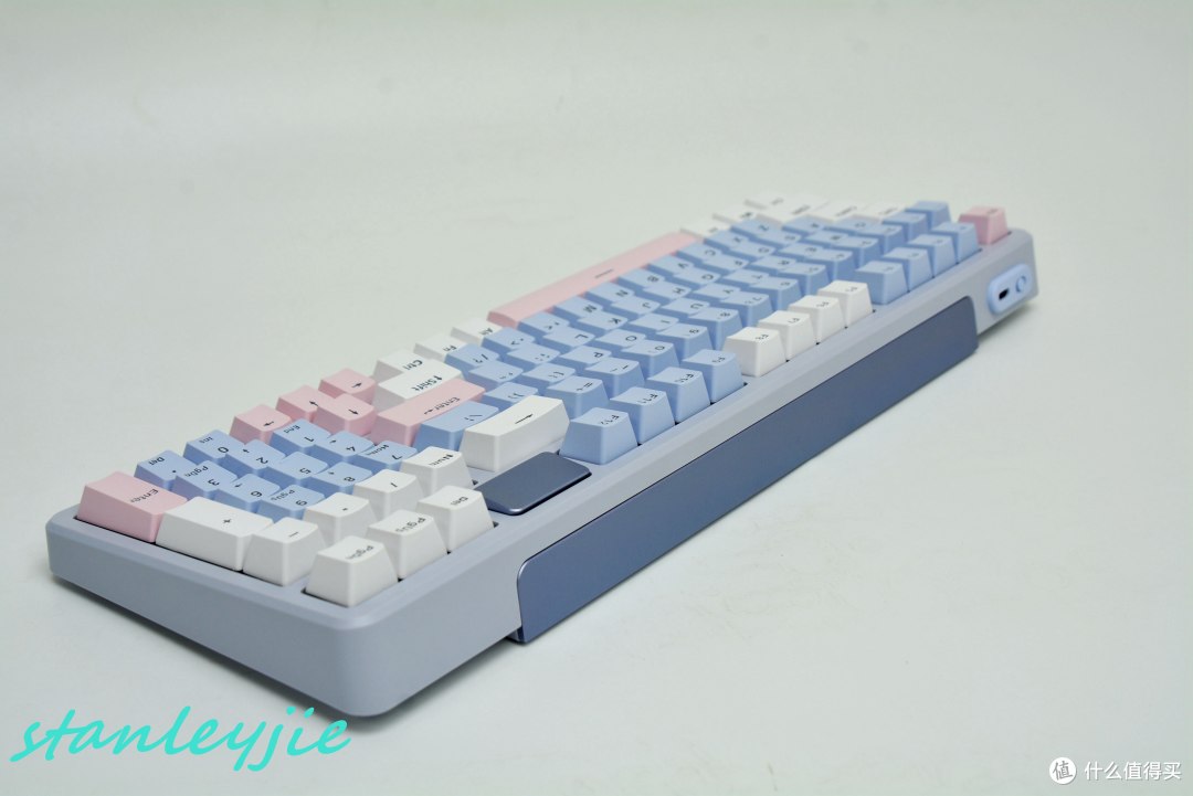 三模客制化,雨滴声与疾速的双重奏 雷柏 V700DIY-98 机械键盘