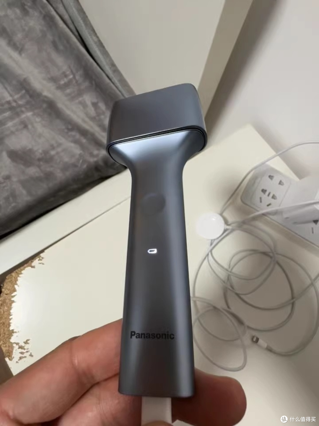 我与松下Air的清晨之约:一把剃须刀的情绪价值