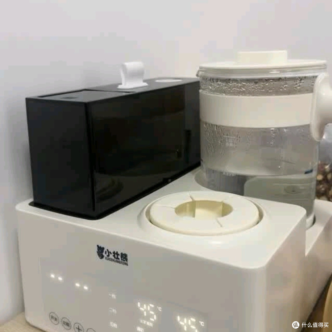 小壮熊恒温水壶紫外线奶瓶:一机多能,重塑喂养效率与安全