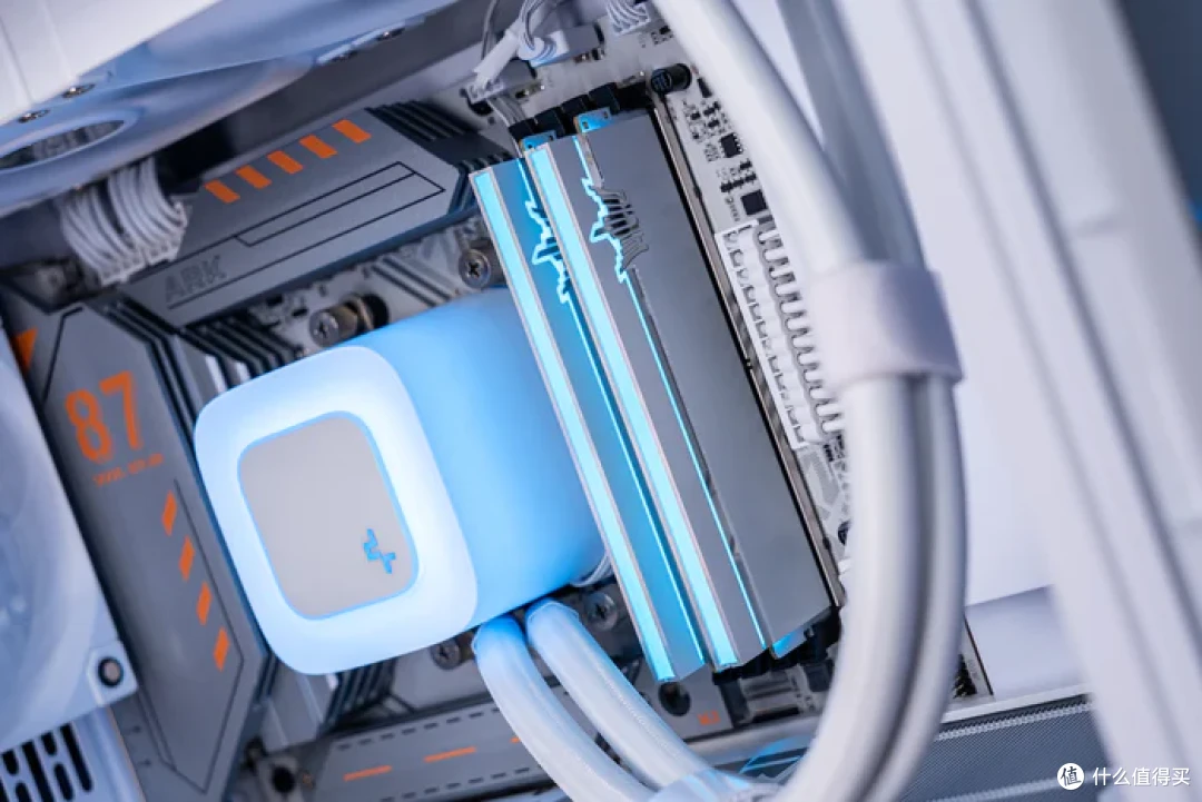 分形工艺Meshify 3+七彩虹X870方舟+影驰5070星曜LUNA装机展示