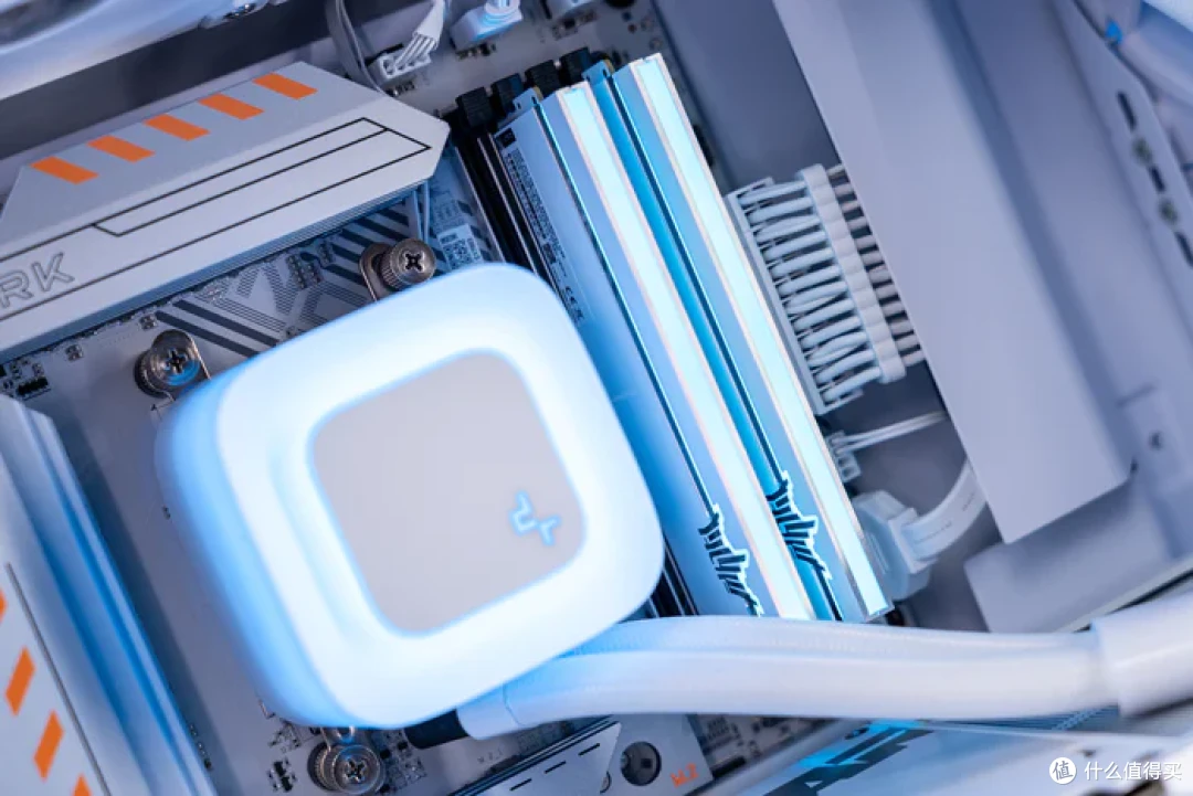 分形工艺Meshify 3+七彩虹X870方舟+影驰5070星曜LUNA装机展示