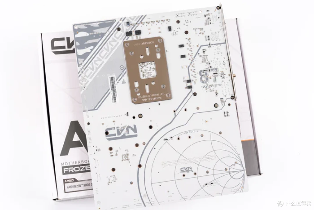 分形工艺Meshify 3+七彩虹X870方舟+影驰5070星曜LUNA装机展示