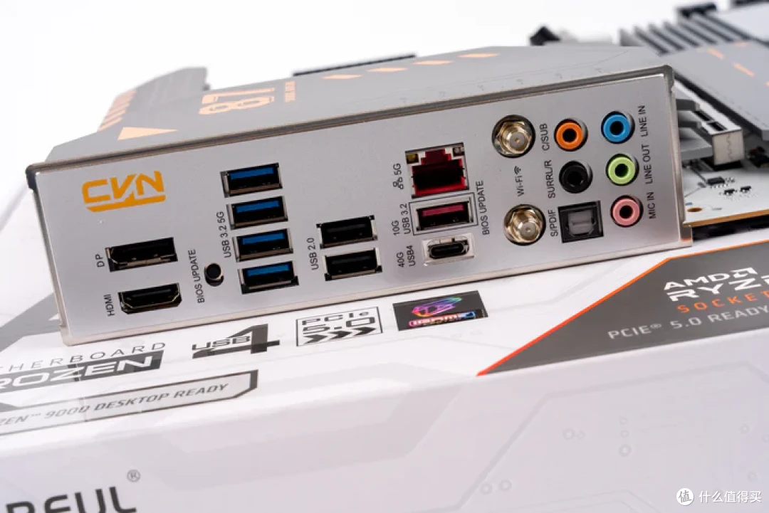 分形工艺Meshify 3+七彩虹X870方舟+影驰5070星曜LUNA装机展示