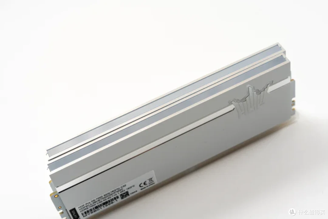 分形工艺Meshify 3+七彩虹X870方舟+影驰5070星曜LUNA装机展示