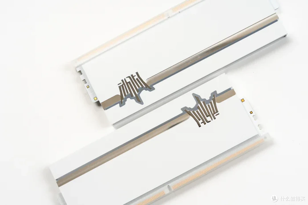 分形工艺Meshify 3+七彩虹X870方舟+影驰5070星曜LUNA装机展示