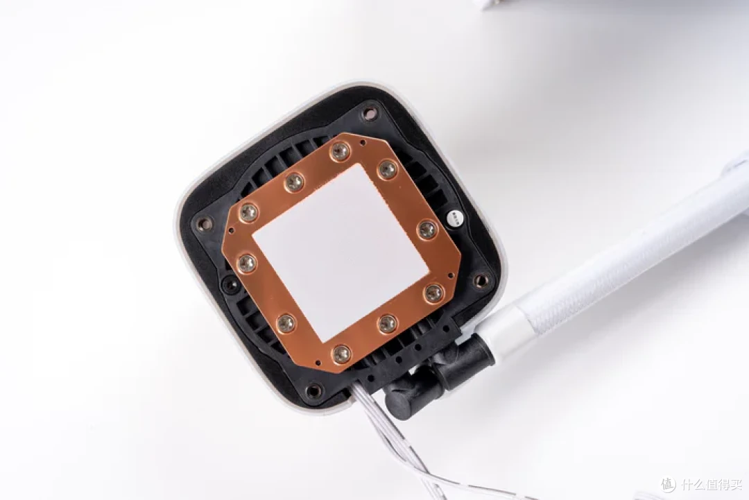 分形工艺Meshify 3+七彩虹X870方舟+影驰5070星曜LUNA装机展示