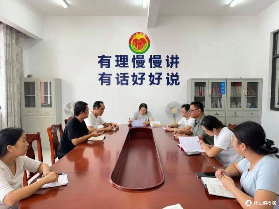 2025年新规,村干部、村书记拟定取消?农村归谁管?权威回答来了