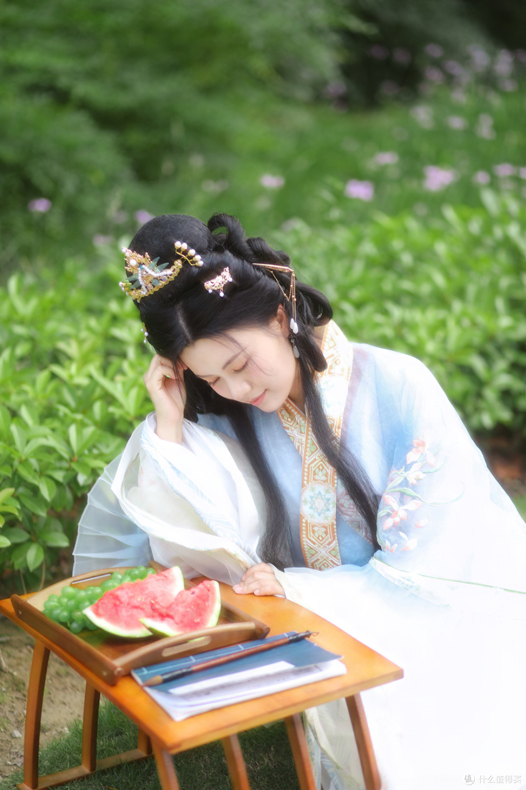 汉服：在诗意园林中邂逅古典之美