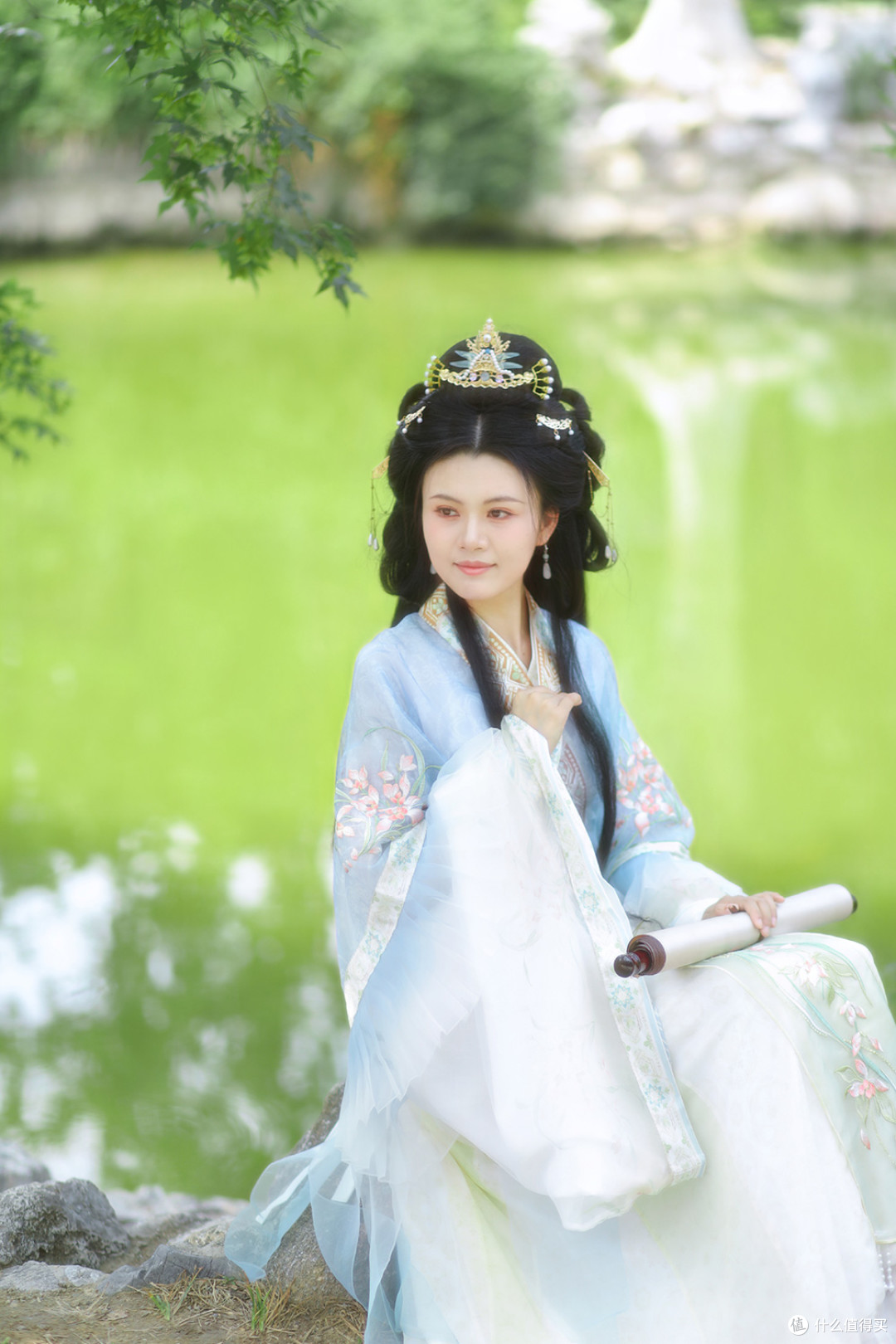汉服：在诗意园林中邂逅古典之美