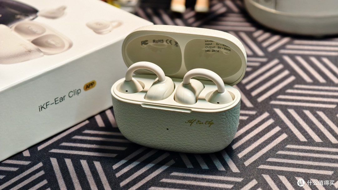 iKF Ear Clip深度体验,这耳机夹在耳朵上,我差点忘了它的存在!