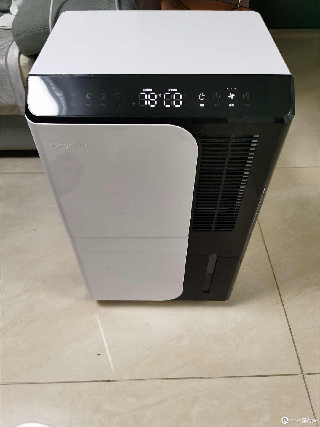 雨季防潮大作战,德业除湿机超给力