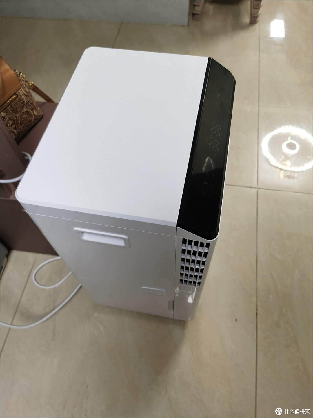 雨季防潮大作战,德业除湿机超给力