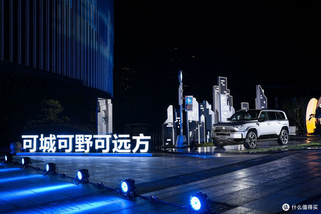 32.99万起!猛士M817预售开启,剑指智能越野第一车