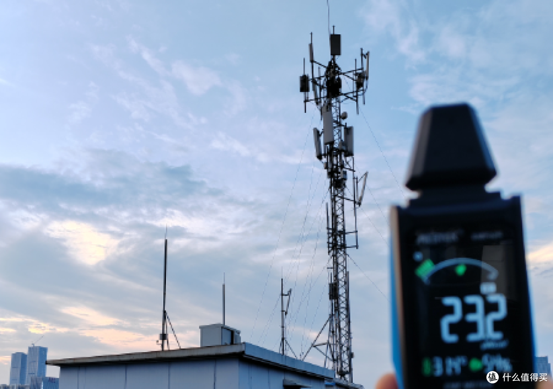 格行/中兴/波导/上赞实测对比:哪款随身WIFI能扛住信号断流?
