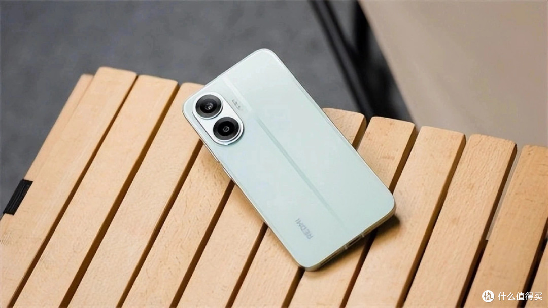 小米终于妥协，16GB+1TB+7550mAh，发布不到三个月跌至2612元
