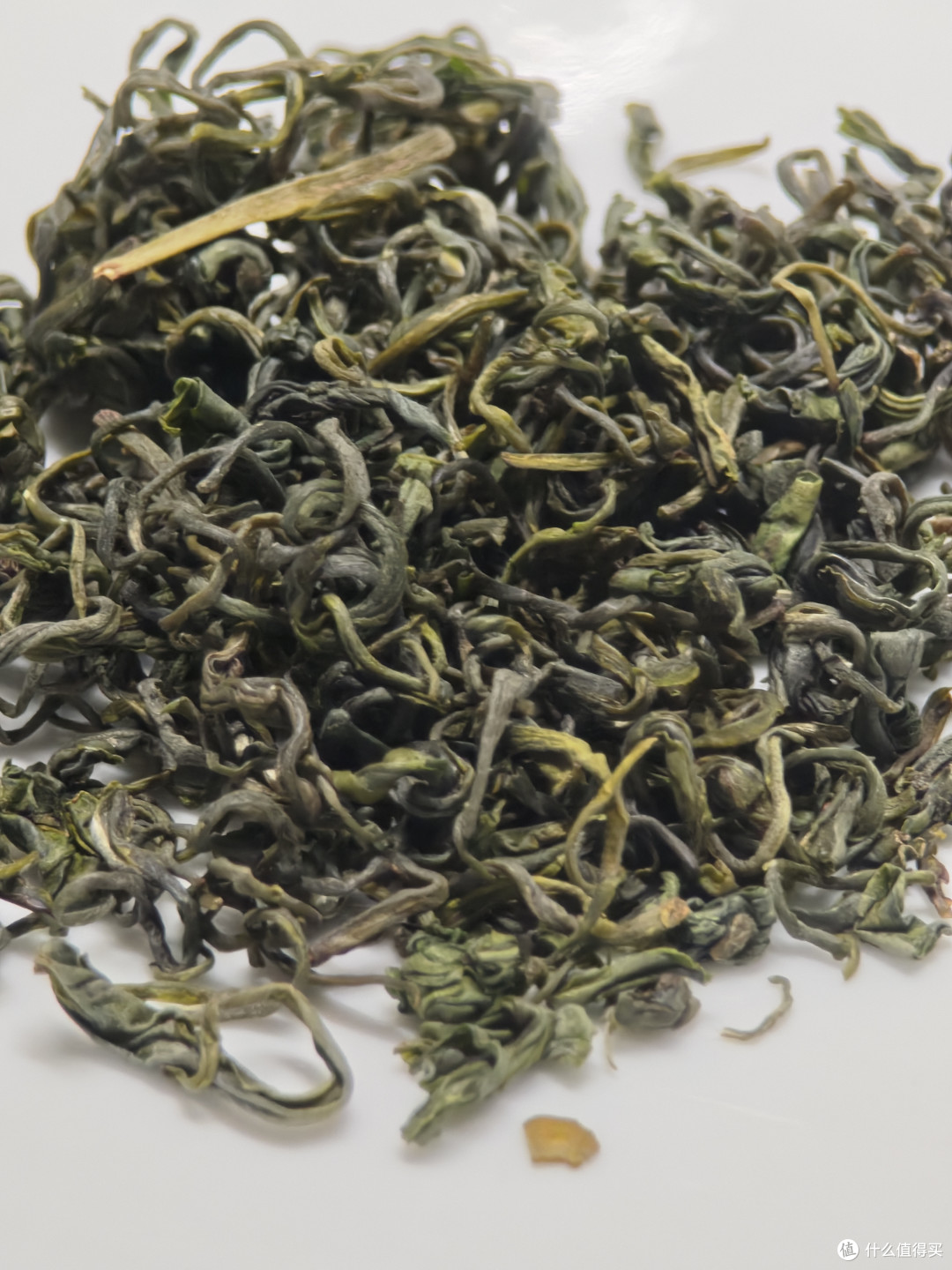 【绿茶】洞庭山碧螺春和碧螺绿茶有什么区别?哪个更好喝?