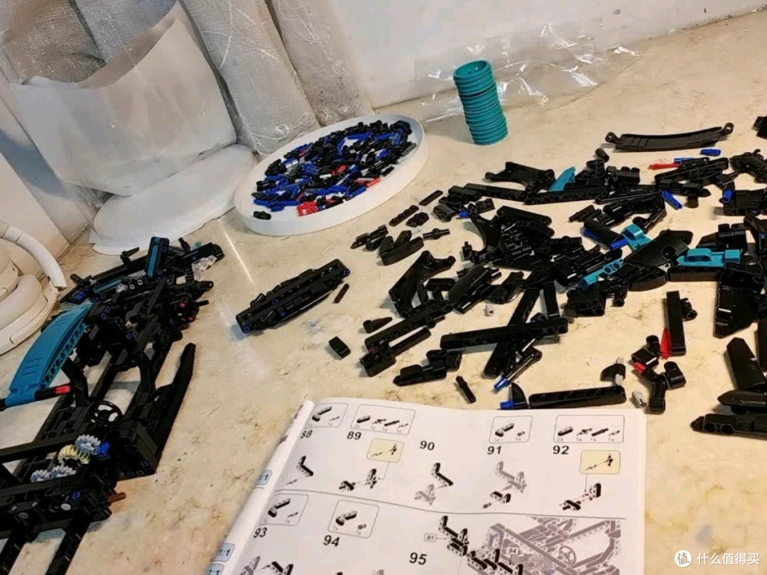 联合创想积木兰博基尼跑车:1000+颗粒挑战,解锁机械美学新体验