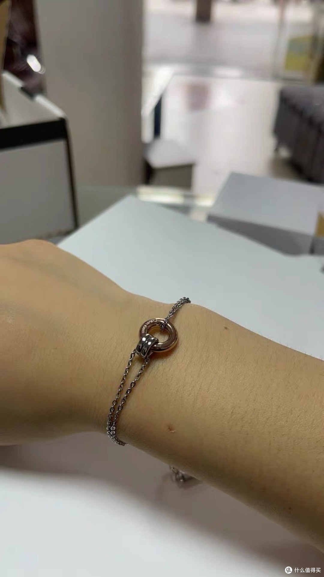 CK项链：简约时尚，点亮魅力瞬间