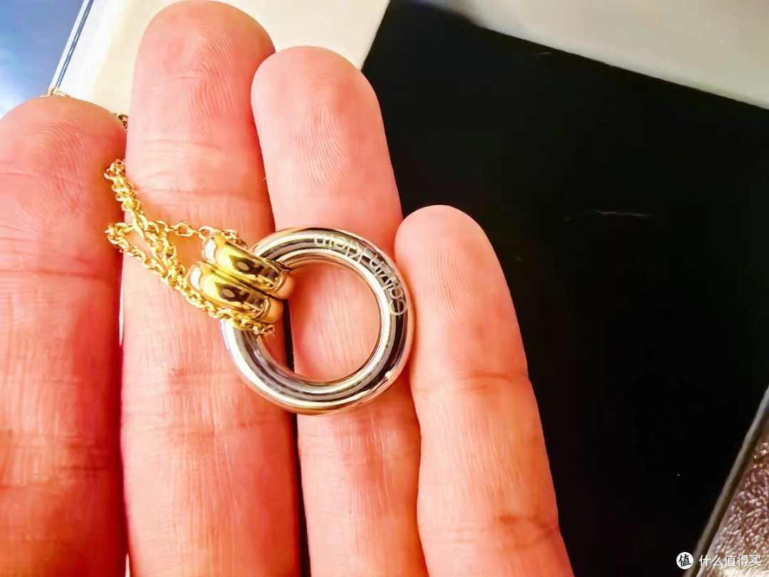 CK项链：简约时尚，点亮魅力瞬间