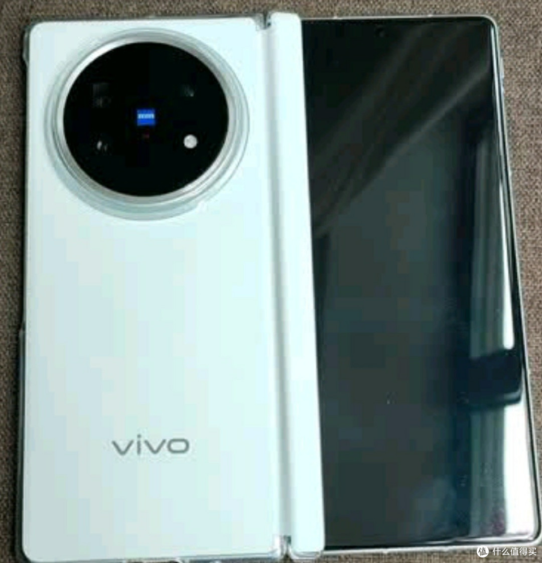 vivo X Fold5：折叠屏革新之作