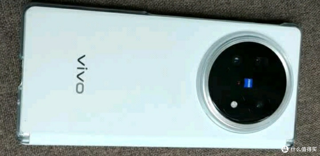 vivo X Fold5：折叠屏革新之作