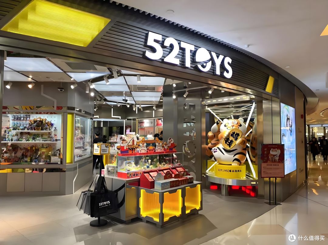 泡泡玛阴影下的52TOYS:中国万代梦,碎在货架里