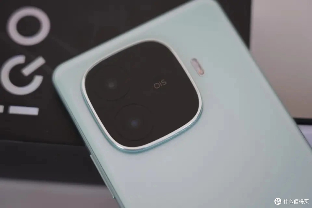 iQOO放弃高利润，16GB+512GB+6400mAh，国补后可“闭眼买”