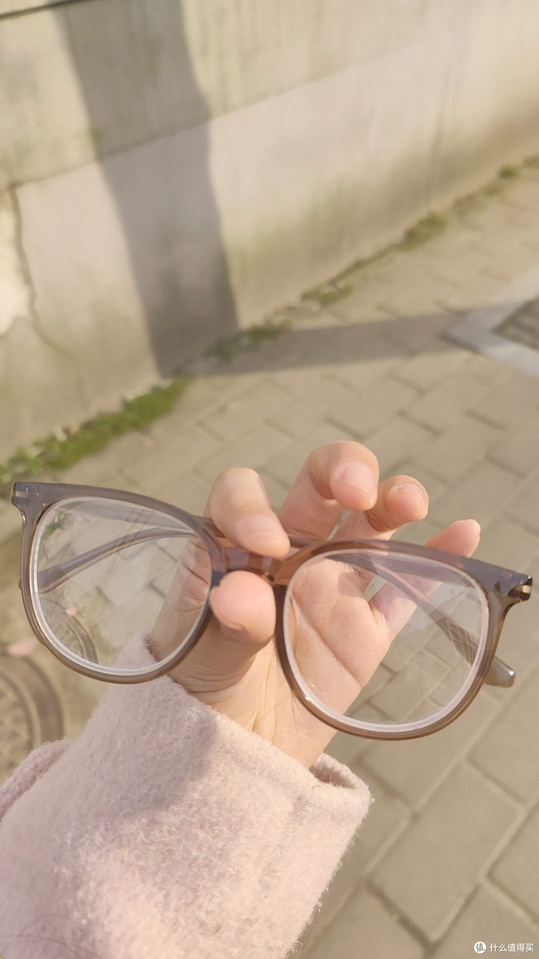 戴眼镜这事儿,现在早不是“四眼仔”的标签了,